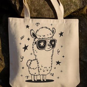 Lama Geburtstagsparty svg, LLAMA Stern in Gläsern svg, süßes Lama Wand Kunst T-Shirt Cricut Cut Datei Clipart Vektor Digitales Dxf Png Eps