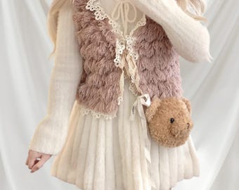 Faux fur vest with lace trim and ribbon tie holiday outfits kawaii Jfashion roma gyaru