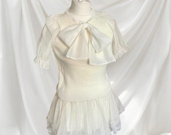 Knit top with chiffon bow tie & sleeves – romantic girly style