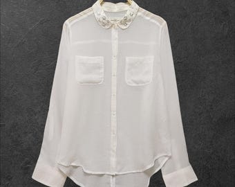 Japanese Vintage Sheer Blouse – Embroidered Collar, Soft & Lightweight