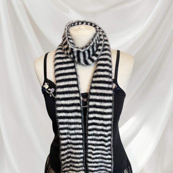 Striped Faux Fur Skinny Scarf - Soft Cosy Retro Y2k Style, Jashion