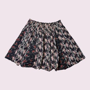 Vintage floral skirt with elastic waist from Japan mori kei shoujo style
