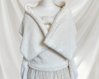 Cosy fuzzy off-shoulder top, matching scarf – versatile winter fashion whimsical Jfashion