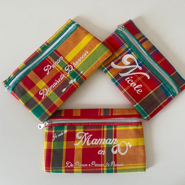 Trousse en Madras personnalisable. Petite pochette personnalisable. Trousse à personnaliser.