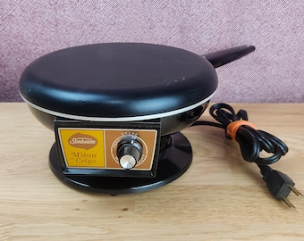 Vintage 1970s Sunbeam M’sieur Crêpe Electric Crepe Maker 30-10