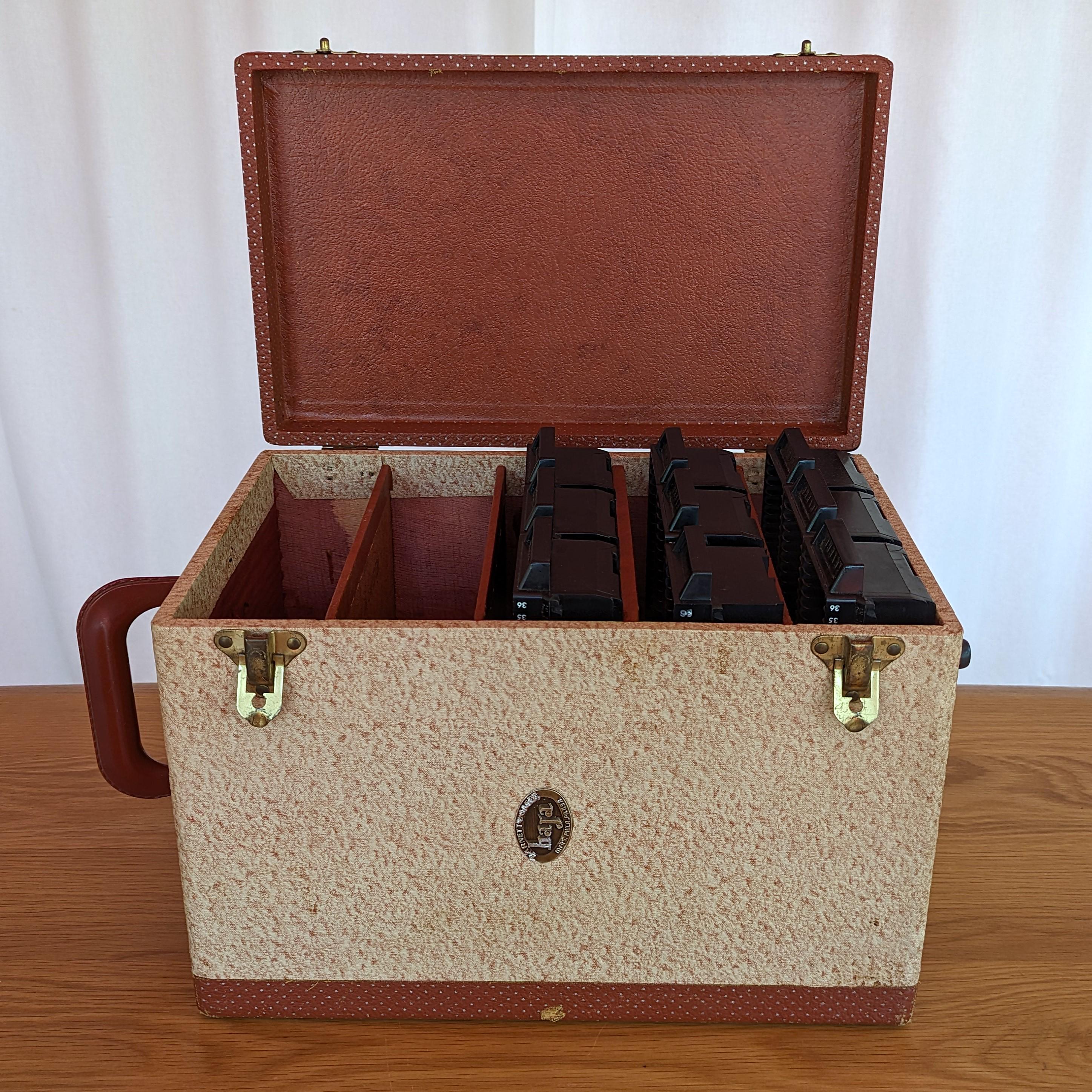 Vintage 1950s Barnett & Jaffe “baja” 35mm Slide Storage Case W/ 9
