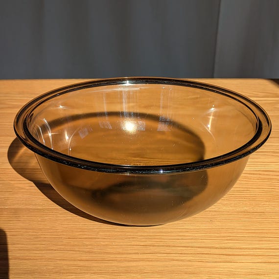 Vintage Pyrex Smoky Glass Mixing Bowl – Mid-Century Kitchenware