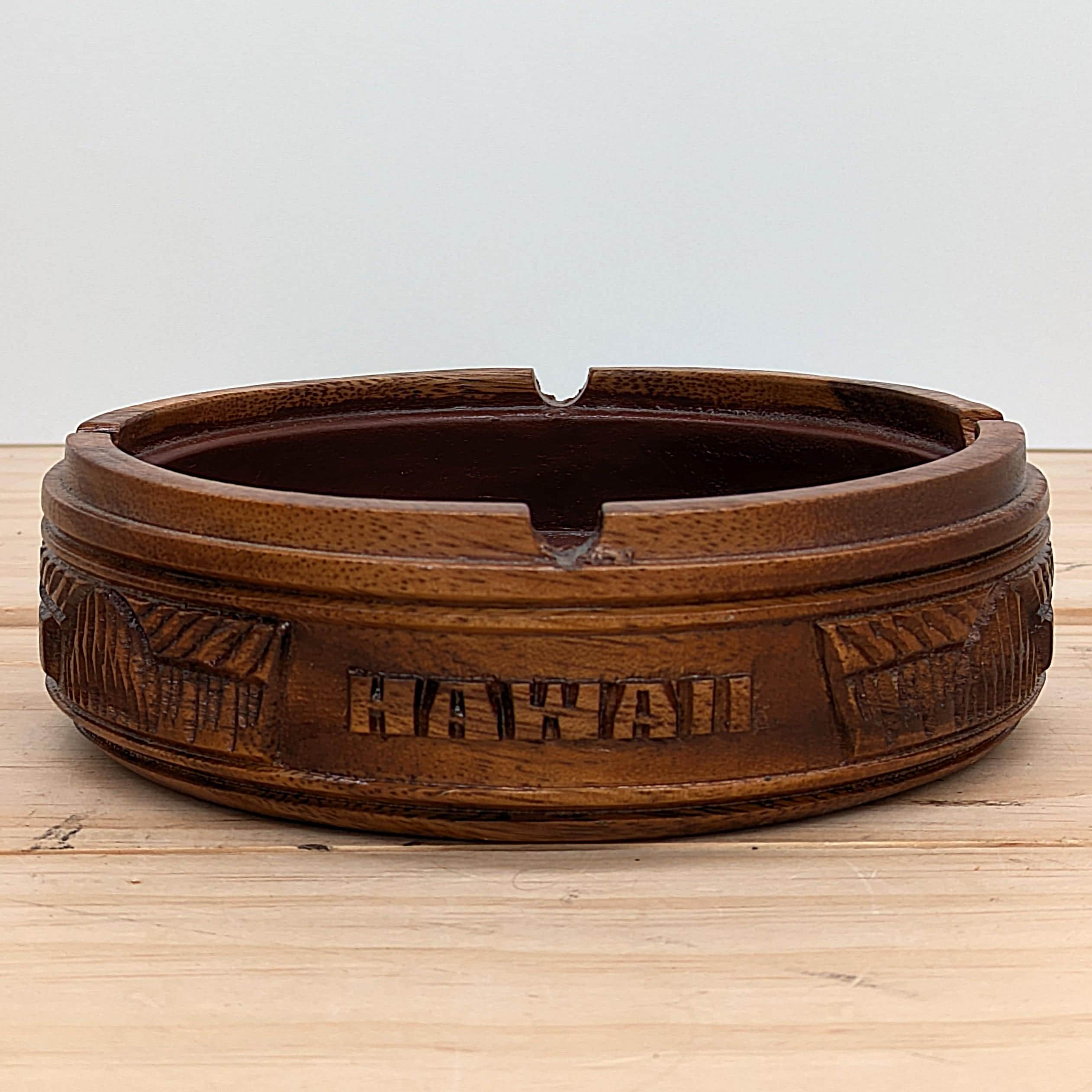 Vintage Hawaiian Ashtray. - Etsy