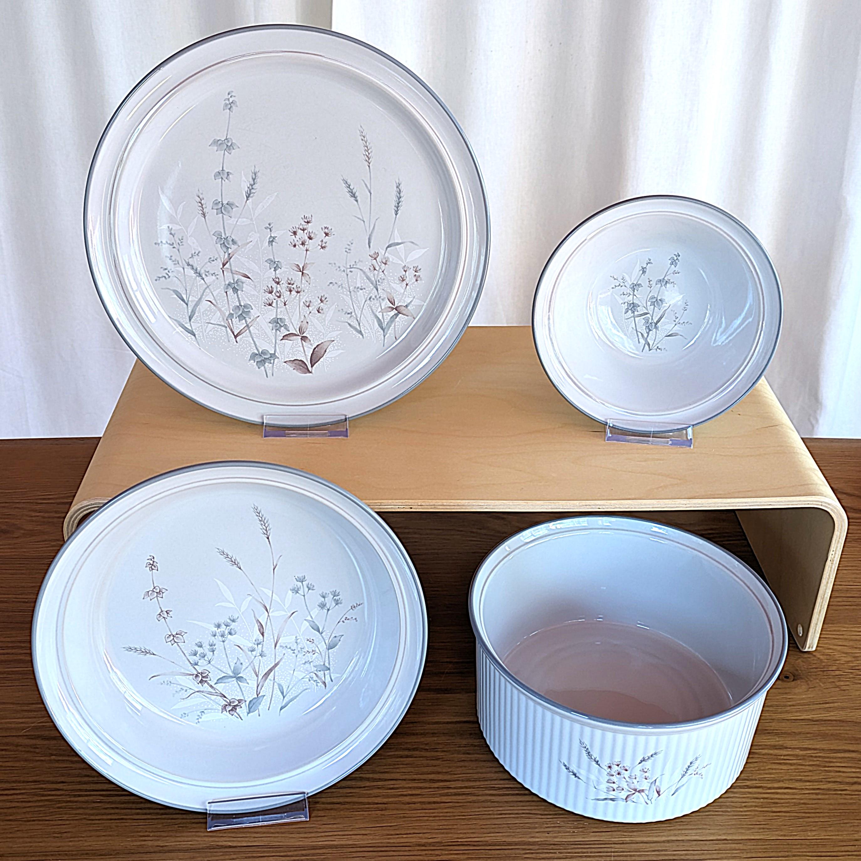 Vintage 1980's Noritake Woodstock Porcelain Dinnerware Plates