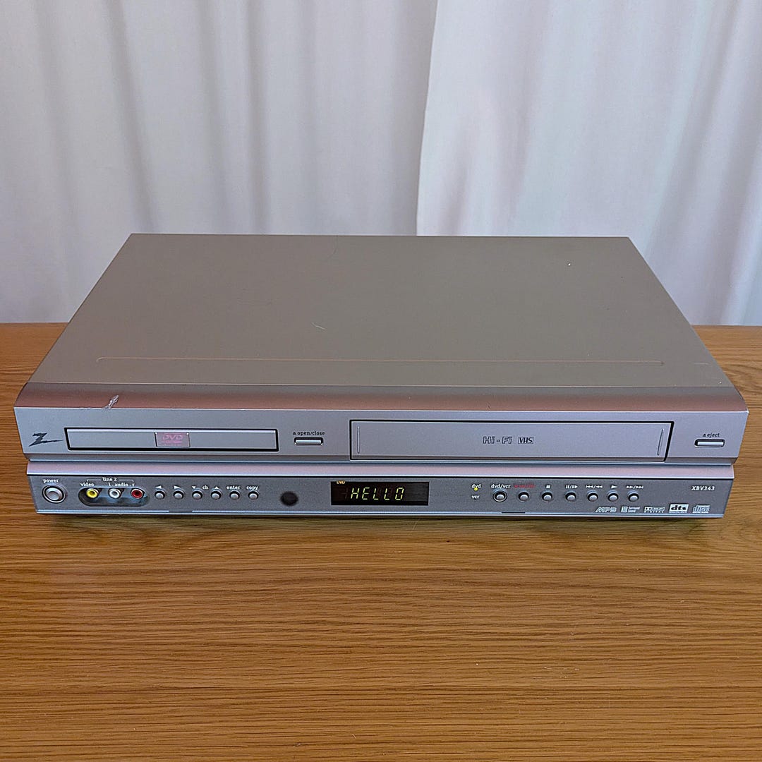 DVD/VHSコンボデッキ ブラック Amazon | 東芝 VHS - DVDレコーダー VCRコンボ リモコン付き HDMI