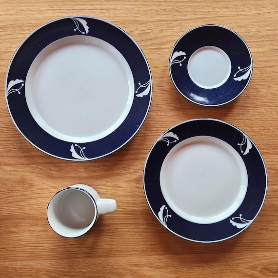 Vintage Dansk Flora Indigo Dinnerware – Niels Refsgaard Design