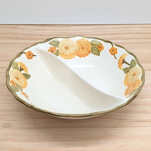 Vintage 1960s Metlox Poppytrail Vernon Sculptured Zinnia 9.5&quot; Divided Serving Bowl, California Pottery, Yellow Floral, Mid Century
