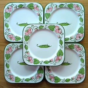 1990&#39;s Williams Sonoma Grande Cuisine Salad Plates Set of 5, Pea Pod Floral, Portugal, 8.25&quot; Square Vintage Tableware