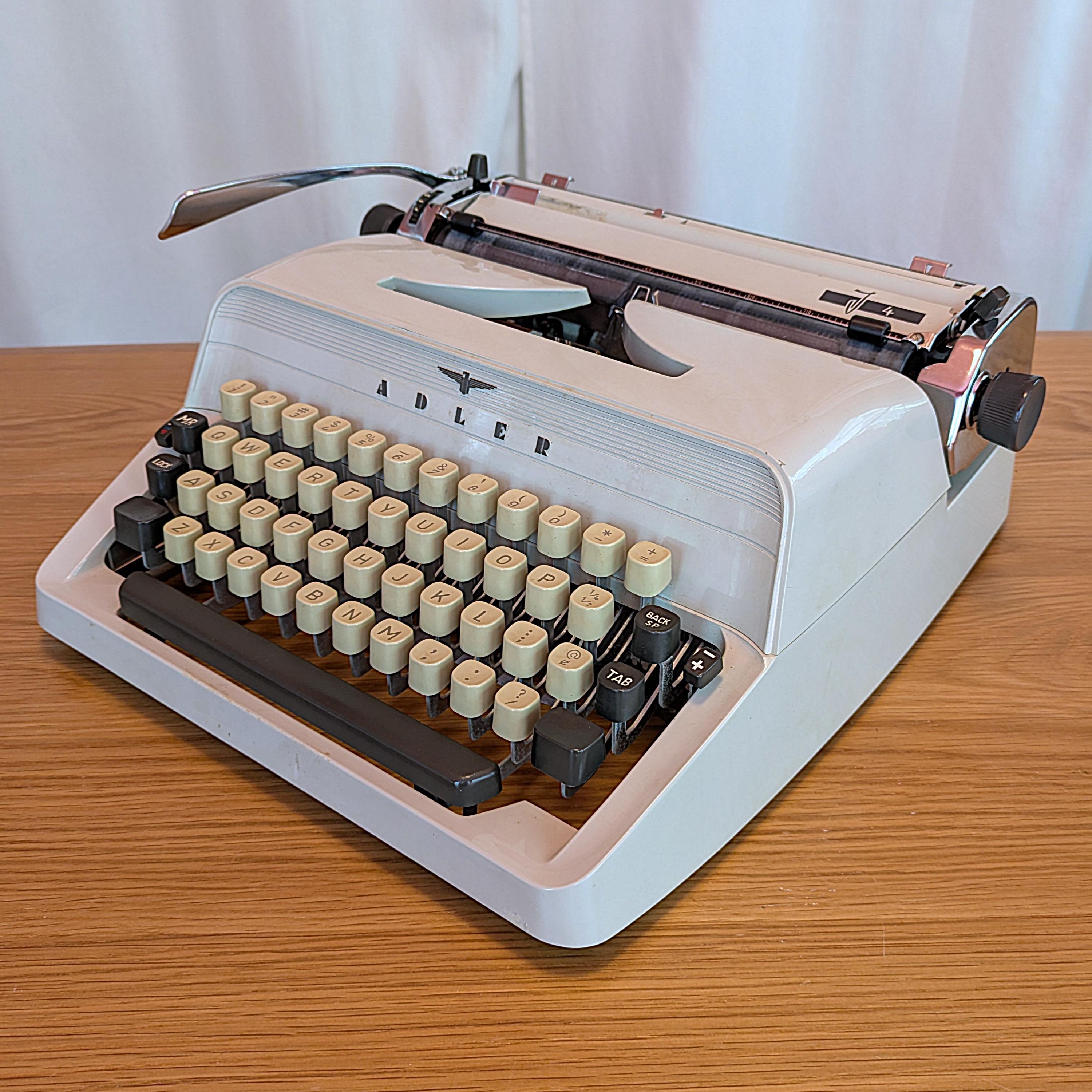 タイプライター、ADLER junior 20, 動作確認済み西ドイツ製