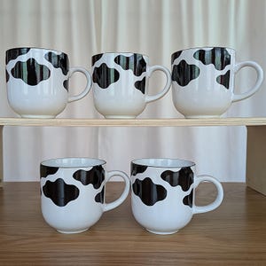 Vintage Tienshan Holstein Cow Print Stoneware Mug Set of 5 - Farmhouse Kitchen Decor