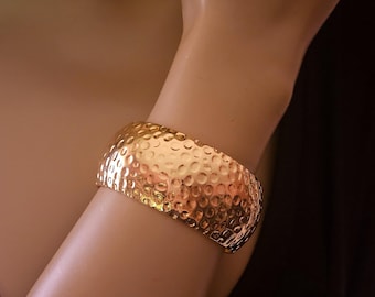 Gold Edelstahl Armreif, Minimalist Cuff, Anlaufbeständig