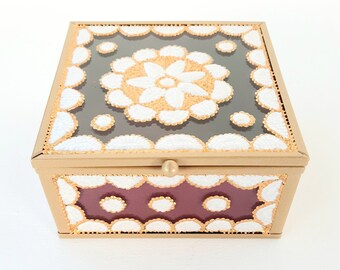 Jewelry box, box, white, ethnic, handmade, jewelry, gift, flower, unique piece, decoration, storage box, glass, gold