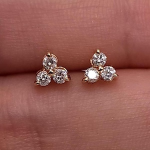 Round Cut Diamond Stud Earrings, 14K Gold minimalist Earrings, 3 Stone Earrings, earring for daughter, Trio Diamond Earrings, Diamond Studs
