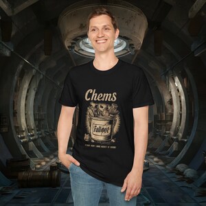 Bucket of Chems Unisex Gildan 64000 Softstyle T-Shirt / Fallout Fan Art Bild 5