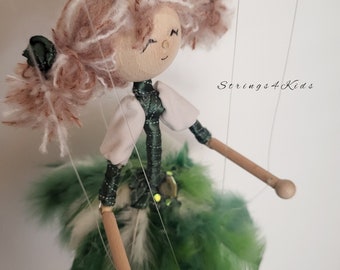 Marionnette à fils de fée verte