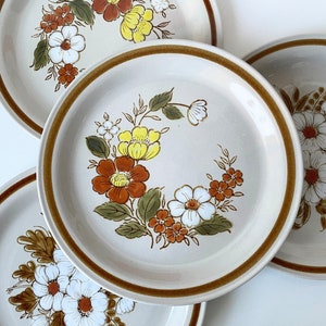 Set of 4 1970s Mountain Wood Collection Floral Stoneware Dinner