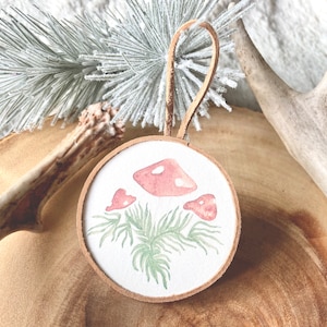 Hand Painted Mushroom Ornament / Woodland Christmas Ornament / Scandinavian Christmas Ornament / Nature Ornament / Toadstool Mushroom Decor