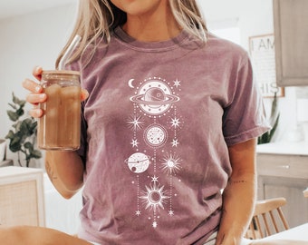 Moon And Sun Astrology Shirt, Astronomy Retro T-Shirt, Celestial Tee, Spiritual Shirt, Aesthetic Shirt, Mystical Shirt, Moon Phase Shirt