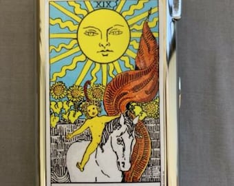 Cigarette Case W/Built In Butane Lighter Sun Tarot Card