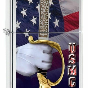 Accendino Zippo con bandiera e spada dei Marines americani