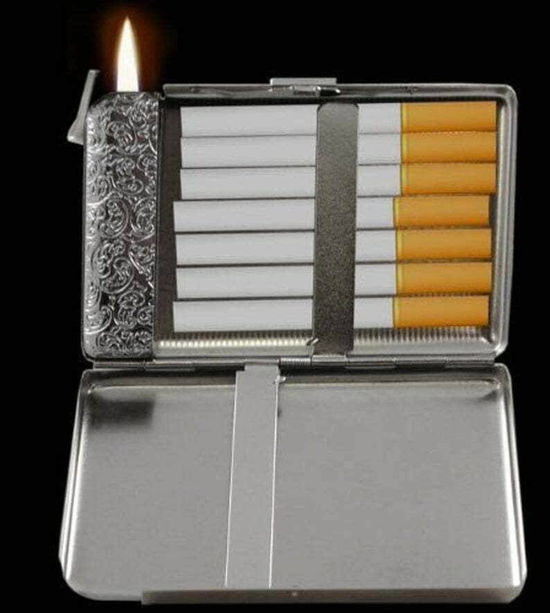 cigarette case with lighter near me Premium Antique Marlboro Cigarette Case W/Built in Lighter for Kings & 100's