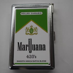 Zigarettenetui mit eingebautem Butanfeuerzeug Marihuana Parodie