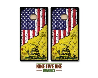 Don't Tread On Me (cracked) Cornhole Board Set