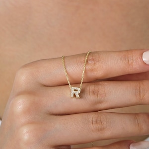 Collar inicial - Plata de ley 925K - Collar de letras lindas y diminutas - Regalo de verano para ella - Regalo personalizado para mamá - Colgante de letras