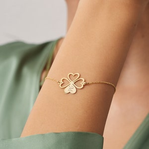 Pulsera inicial de trébol de cuatro hojas - plata 925K - pulsera de hojas en forma de corazón - pulsera de trébol - pulsera de suerte irlandesa - regalo de verano para ella