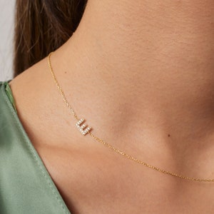 Collar inicial de pavé lateral - plata de ley 925K - collar de letras - collar inicial personalizado - regalo de verano para novia