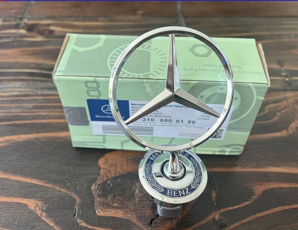 Etoile Emblème capot Classe C W202 Mercedes-Benz