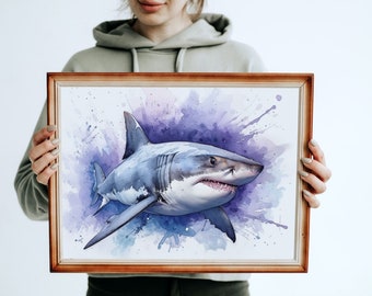 Puede incluir: Una pintura de acuarela enmarcada de un gran tiburón blanco con un fondo de acuarela púrpura y azul. El tiburón está nadando hacia el espectador con la boca abierta.