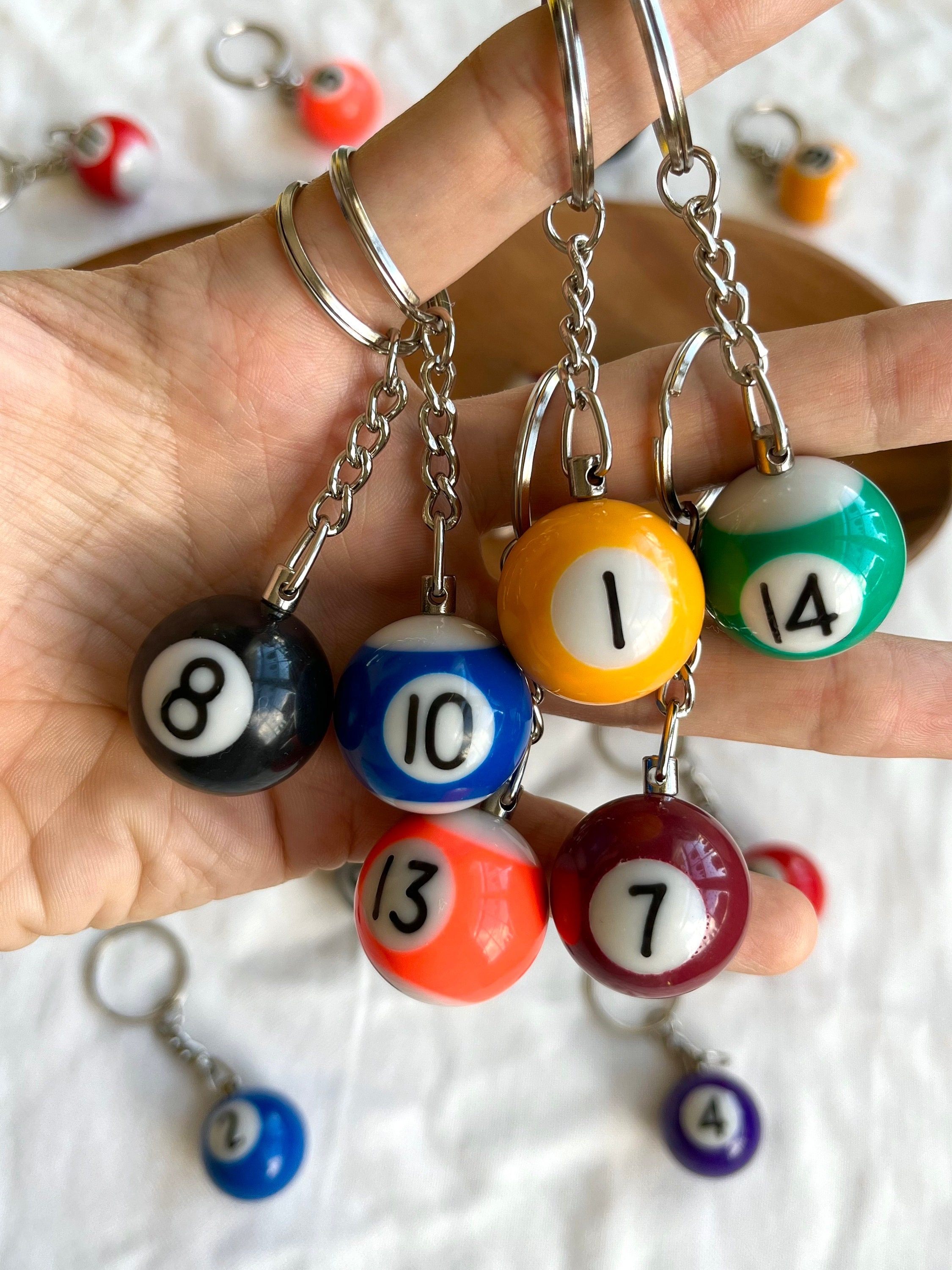 Kisangel 8pcs Small Gifts Billiards Keychains Small Keychains Ornaments  Keepsakes Gifts Small Sports Keychains Keychain Bulk Key Chain Bulk Pool