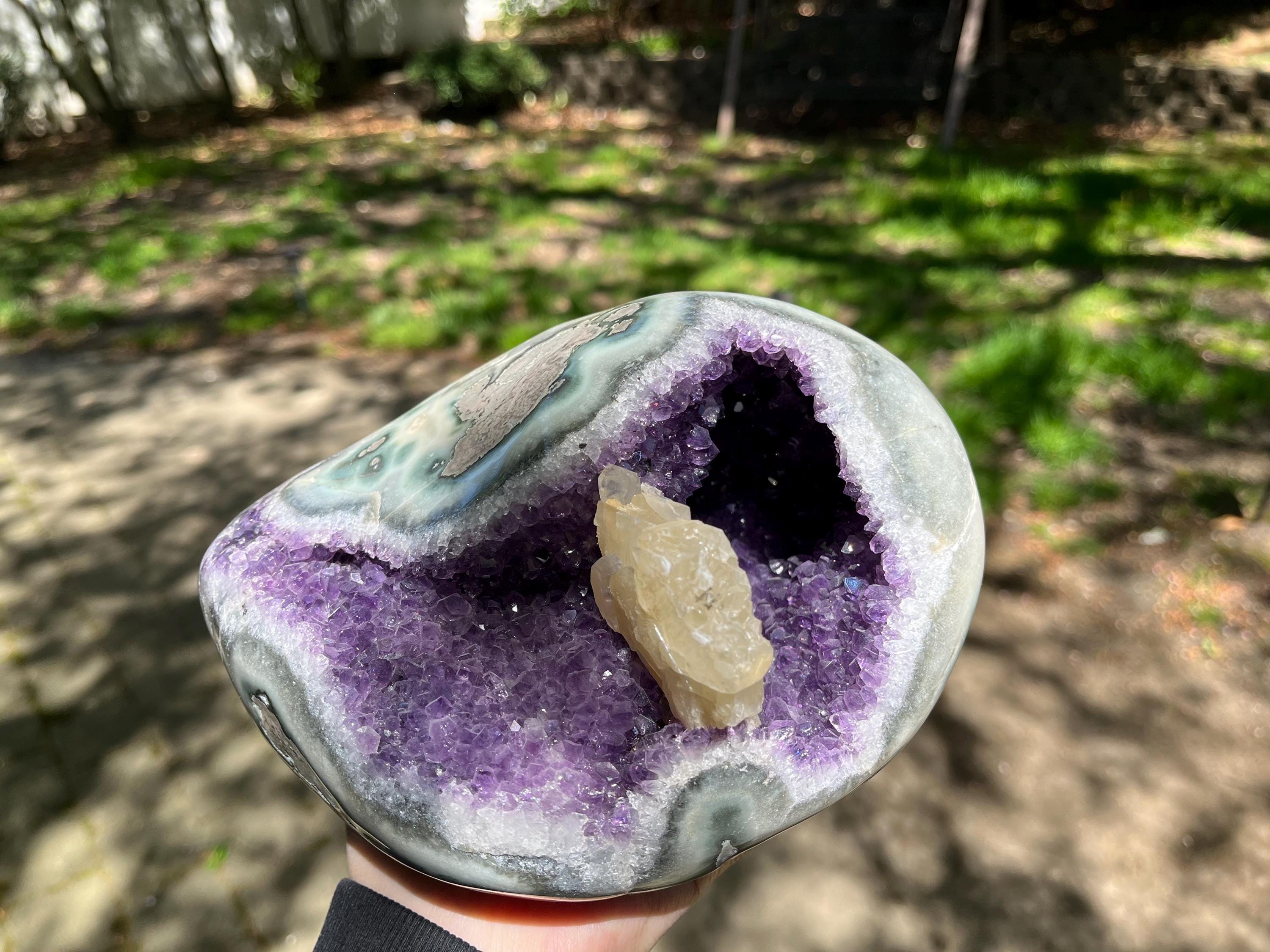 方解石入り大型アメジストジオード｜天然水晶クラスター｜ヒーリング