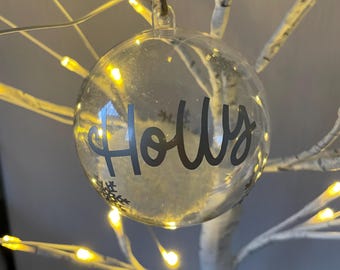 Personalisierte Weihnachtskugel.  Faux Schnee gefüllt Kugel. Weihnachtsdekoration. Baumschmuck. Weihnachtsgeschenk.
