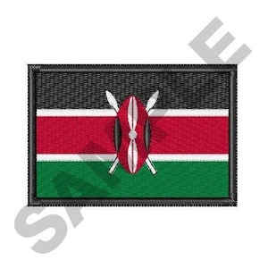 Könnte beinhalten: Ein gestickter Patch mit der Flagge Kenias. Die Flagge ist schwarz, rot, grün und weiß mit einem roten Schild und zwei gekreuzten Speeren in der Mitte.