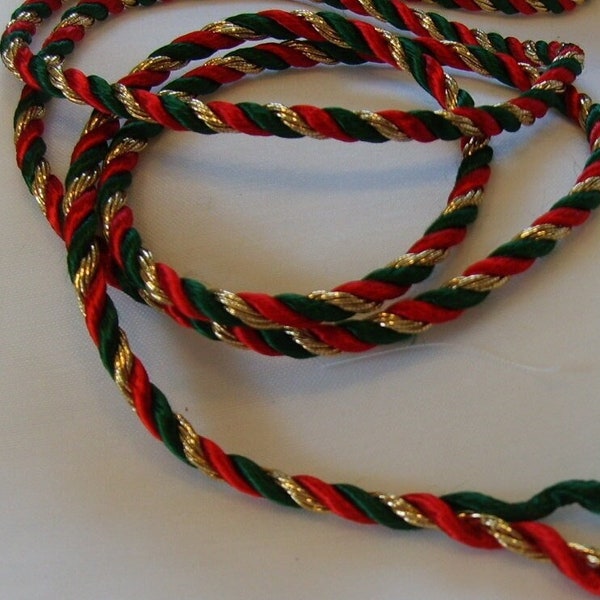 Red Green and Gold - Etsy