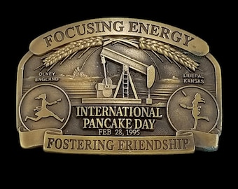 Hebilla de cinturón vintage de 1995, Día Internacional de las Tortitas, Sujetadores sólidos Western Associates