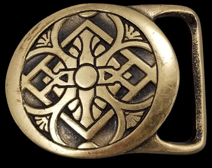 1975 Tech Ether Guild Inc Rays Solid Brass Belt Buckle Quaternary Celtic Knot