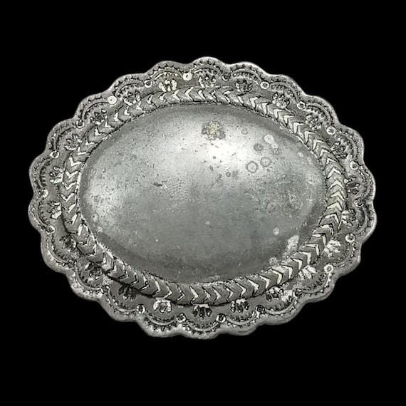 Belt Buckle Vintage Scalloped Oval Silver Tone Embossed Western Boho Accessory