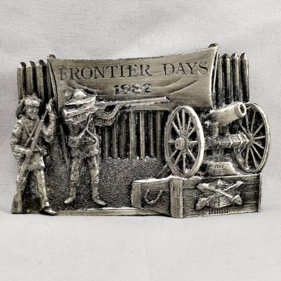 Vintage Belt Buckle 1982 Frontier Days Historic Fort Dodge Dragoons USA Siskiyou