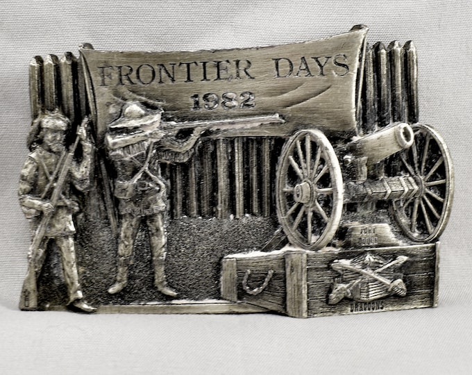Vintage Belt Buckle 1982 Frontier Days Historic Fort Dodge Dragoons USA Siskiyou