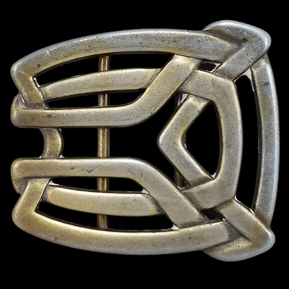 Celtic Knot Belt Buckle - Vintage Style Patterned Accessory for Unique Fashion