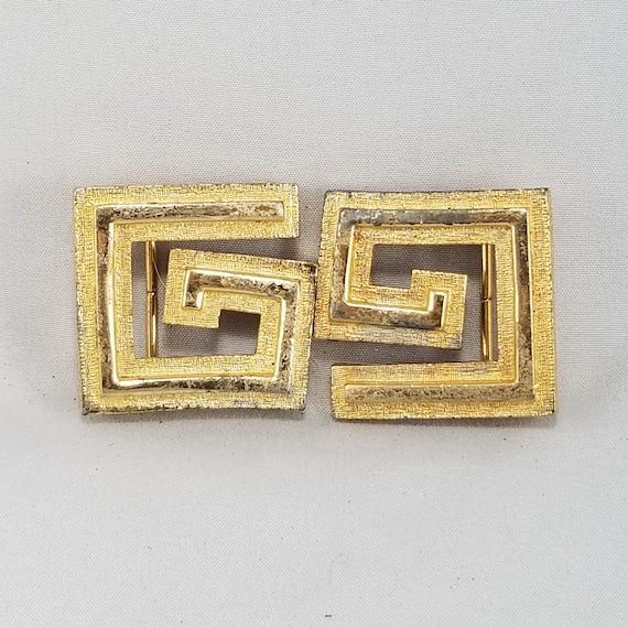 1977 Mimi di N Greek Key Vintage Belt Buckle, Gold Tone Two Piece Interlock