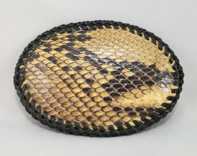 Leather Belt Buckle with Snake-Like Skin Texture – Vintage Western Accessory